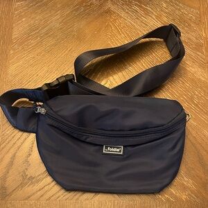 Navy Blue The Foldie Crossbody bag like new!